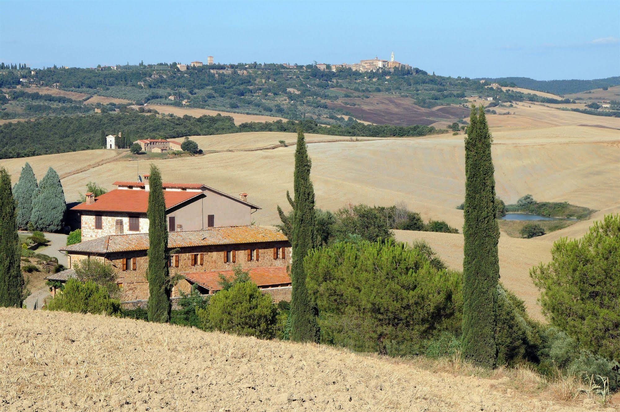 Agriturismo La Buca Di Bellugi San Quirico dʼOrcia Extérieur photo