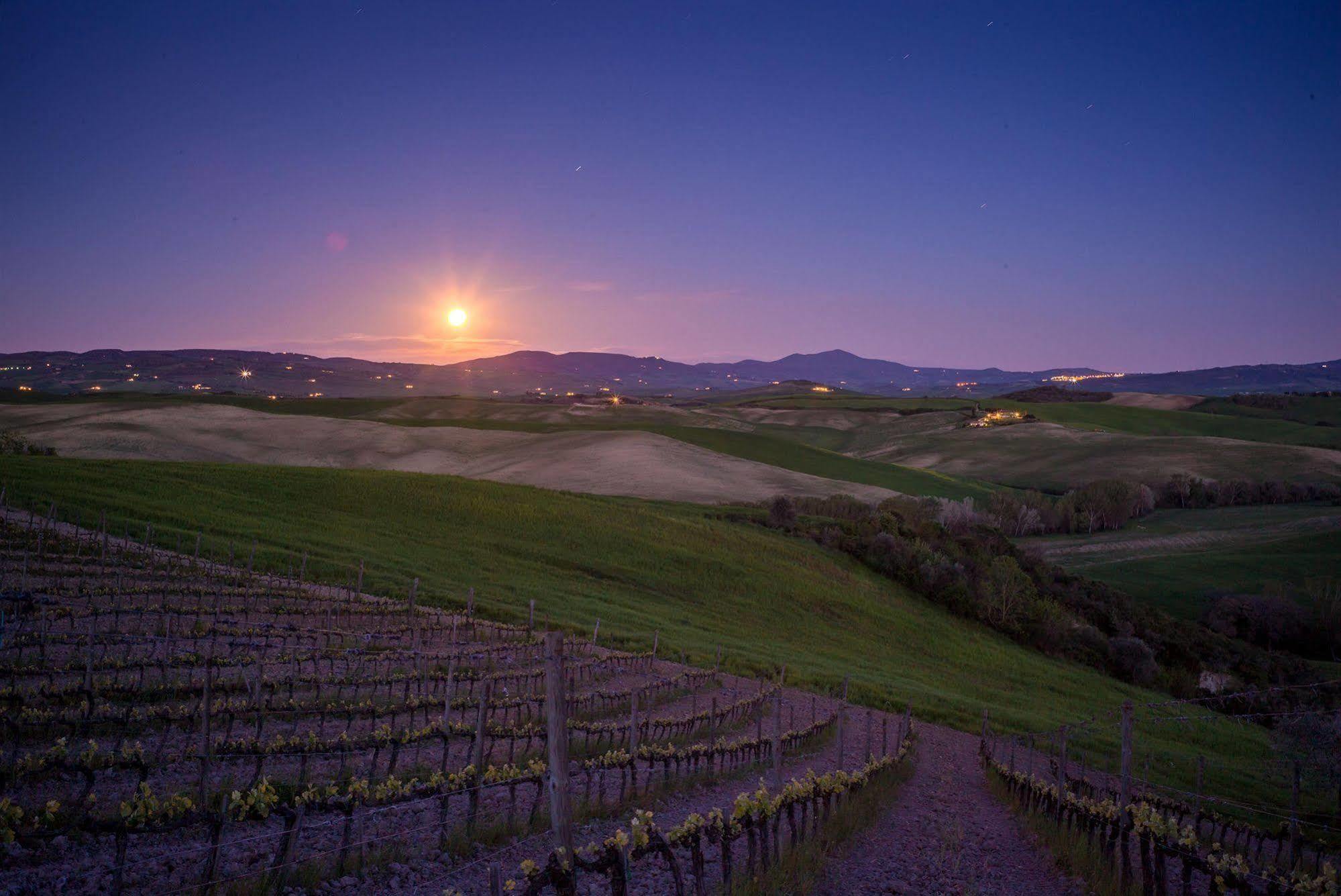 Agriturismo La Buca Di Bellugi San Quirico dʼOrcia Extérieur photo